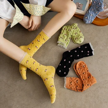 2022 Нови есенно-зимни дамски чорапи, дълги чорапи с цветен модел, всеки ден на японските модни чорапи harajuku, смешни чорапи, чорапи за момичета в едно мирно стил