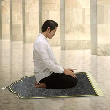 Молитвен подложка за мюсюлманския Рамадан, фланелевый килим за поклонение, килими за пода с отпечатан върху скута си, нескользящий мек преносим пътен молитвен мат Молитвен подложка за мюсюлманския Рамадан, фланелевый килим за поклонение, килими за пода с отпечатан върху скута си, нескользящий мек преносим пътен молитвен мат 3