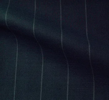 Мъжки костюм в меловую райета, изработена по поръчка тъмно сини мъжки костюм на райета, изработена по поръчка двубортный костюм с джоб за билети Мъжки костюм в меловую райета, изработена по поръчка тъмно сини мъжки костюм на райета, изработена по поръчка двубортный костюм с джоб за билети 3